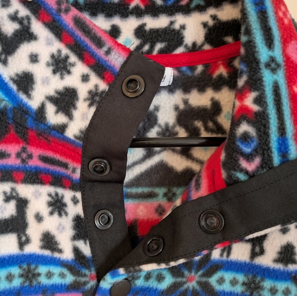 Vera Bradley M Nordic Style Fleece Sweater - Picture 7 of 9